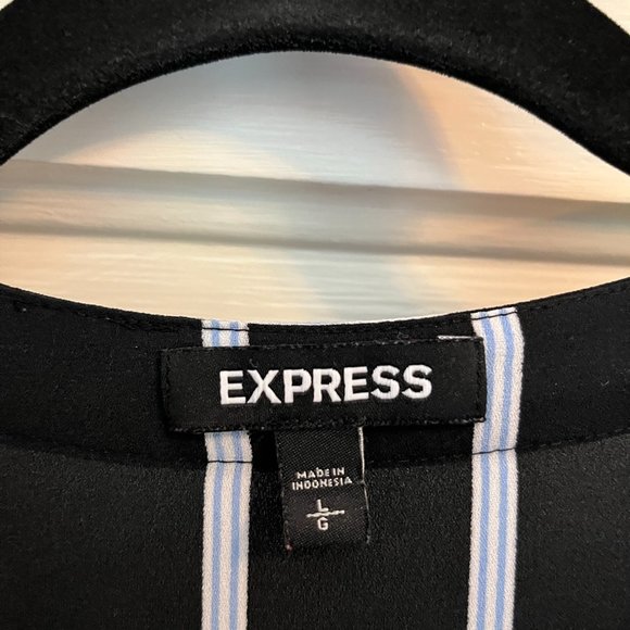 Striped Express Blouse - Picture 3 of 7